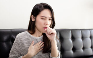 咳と吐き気：原因と症状、いつ病院に行くべき？