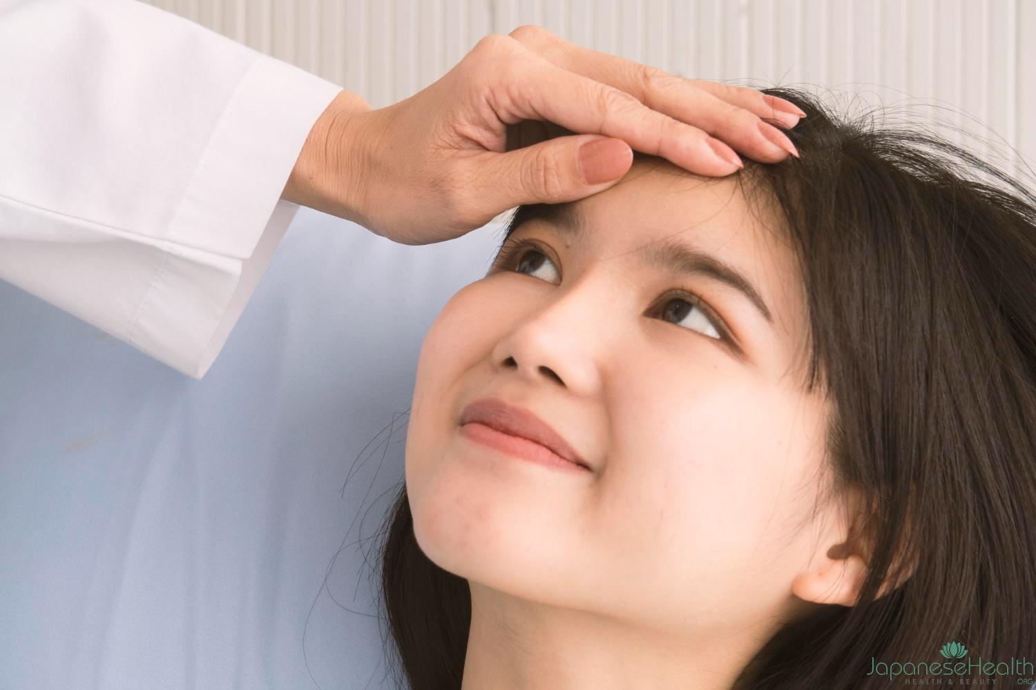 目の下のたるみを改善するための治療は高度な技術と専門知識を要するため、経験豊富な医師を選ぶことが重要です。