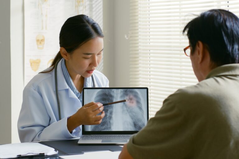 ステージIV肺がんの生存率と最新治療：希望をもたらす分子標的薬と免疫療法