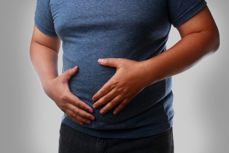 【医師が徹底解説】長引くお腹の張りとガス、原因はIBS？SIBO？科学的根拠に基づく最新治療法まで