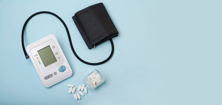 降圧薬の長期服用：知っておくべき全リスクと脳卒中・心不全を防ぐ多大な利益
