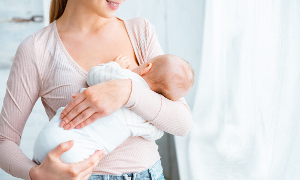 母乳が出にくい原因を徹底解明｜効果的に授乳力を高める方法