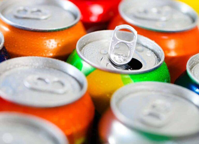 糖尿病患者のための完全飲料ガイド：血糖値を管理する飲み物の選び方と回避すべきものの全知識