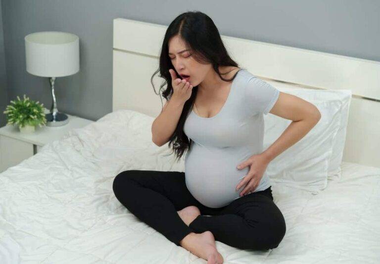 【産婦人科医・呼吸器専門医監修】妊娠中の夜の咳、胎児への影響は？安全な治し方と危険なサインを徹底解説