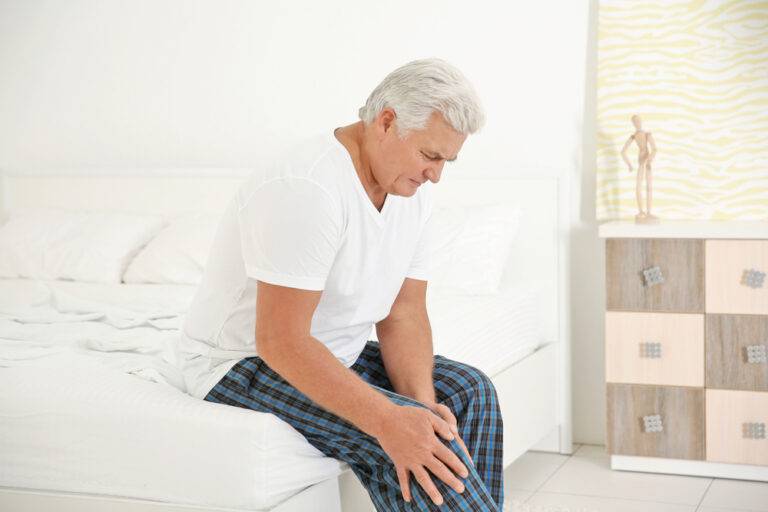 骨髄炎の包括的理解：病態、診断、および最新治療戦略の徹底解説