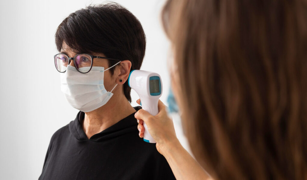 【科学的根拠に基づく】耳鼻科の内視鏡検査は痛い？痛みの実態から費用・保険適用、最新技術まで専門家が徹底解説