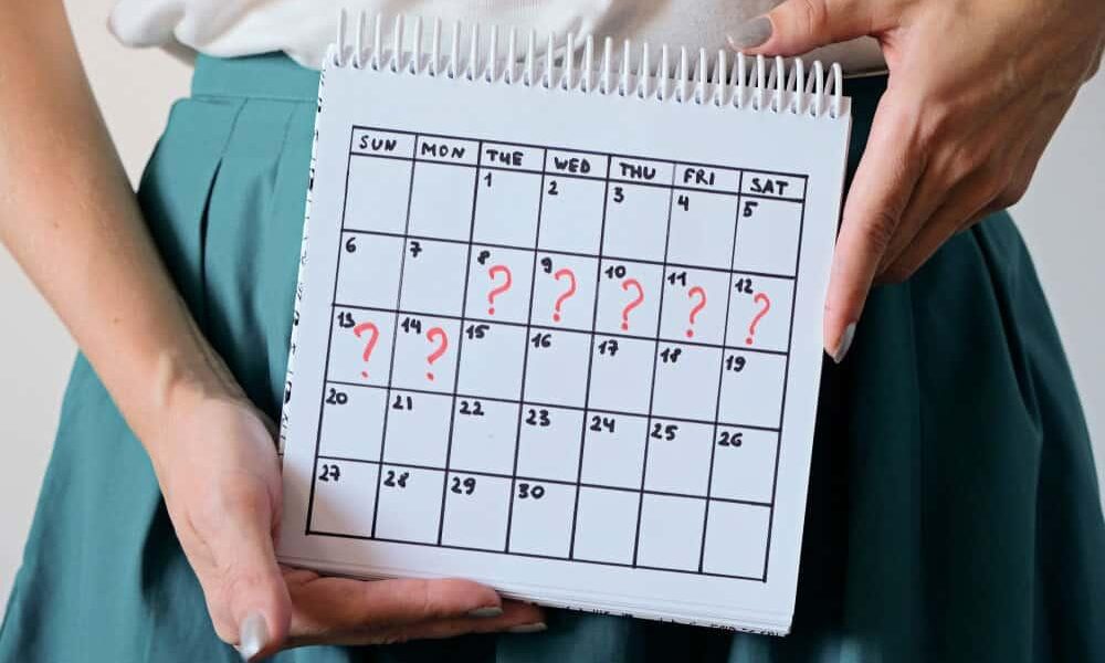妊娠していないのに月経が遅れる7つの原因とは？| 注意が必要な健康サイン