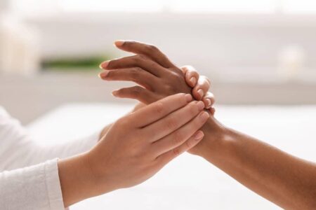 ツボ押しで糖尿病改善：果たして効果はあるのか？