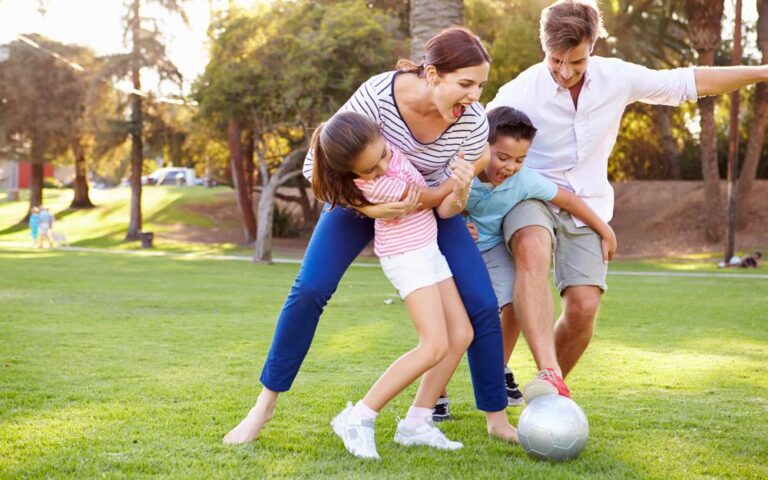 親子で楽しむ運動ゲーム15選：子どもの体力と心の発達を促す完全ガイド
