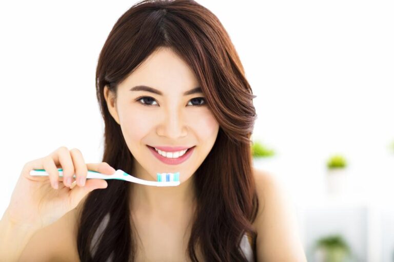 出産後の歯磨き、いつからどう始める？ママと赤ちゃんの健康を守る完全ガイド