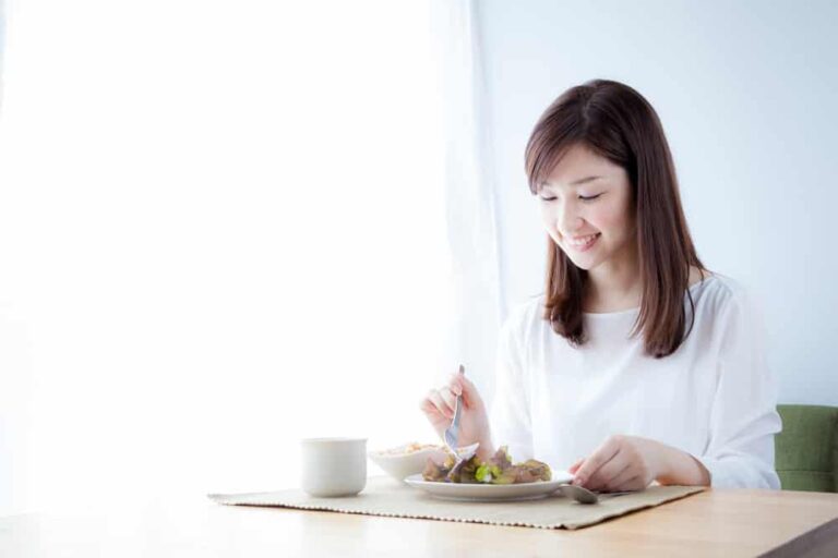 帝王切開後の食事完全ガイド：回復を促し母乳を育むための全知識