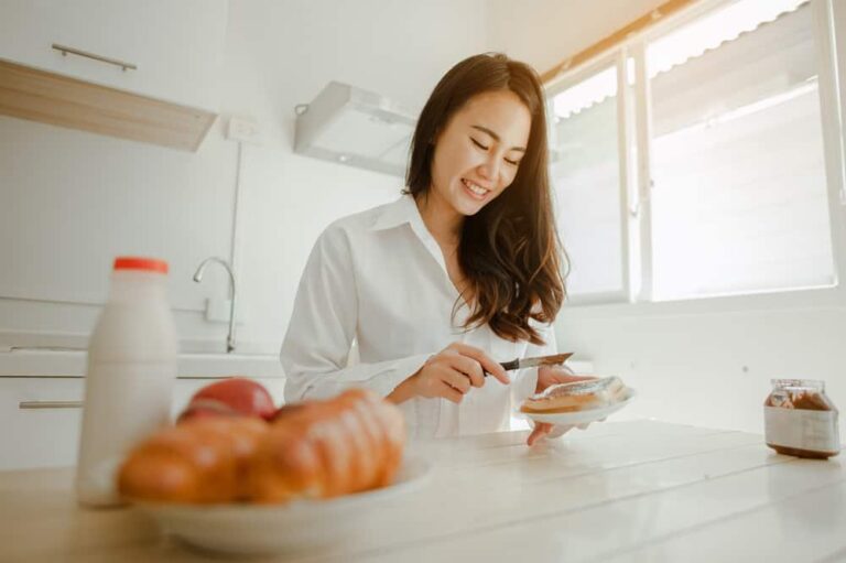糖尿病でもパンは食べられる？血糖値を上げない選び方・食べ方の科学的完全ガイド