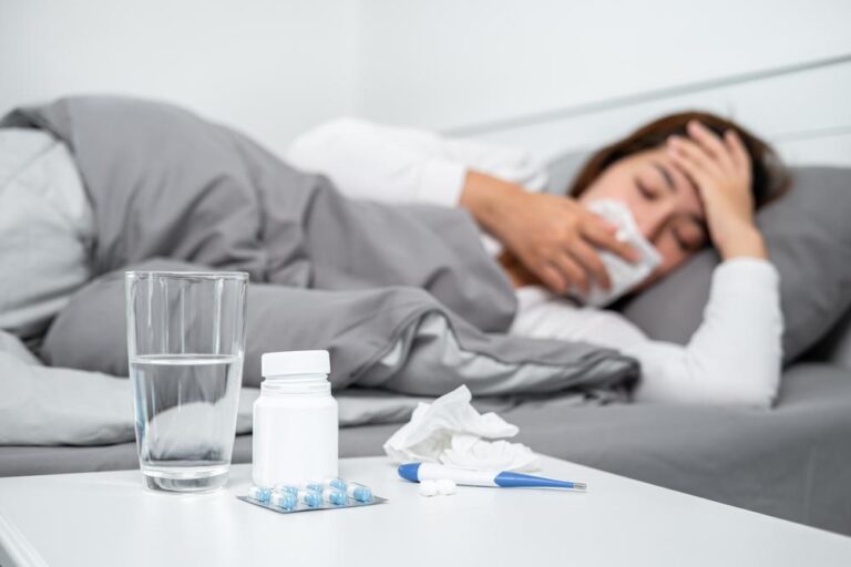 その咳、本当に抗生物質が必要ですか？ 国も推奨する「賢い治し方」と薬剤耐性（AMR）の話