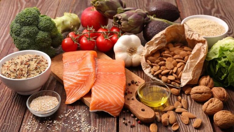 脂質異常症の食事療法 完全ガイド：動脈硬化を防ぐための正しい知識と実践プラン