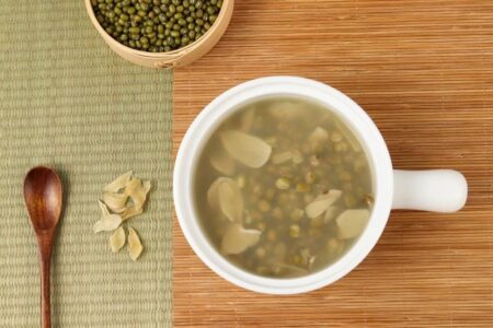 緑豆粥（りょくとうがゆ）：日本の乳児離乳食における栄養学的価値と実践的完全ガイド