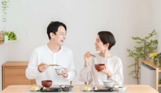 【科学的根拠に基づく】夫婦円満の秘訣10選：心理学と最新研究が解き明かす、永続する愛の育み方