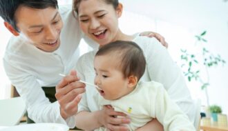 【小児科医・管理栄養士監修】赤ちゃんの脳の発達、本当に良い食べ物は？「豚の脳」の噂と科学的真実｜安全な栄養摂取の完全ガイド