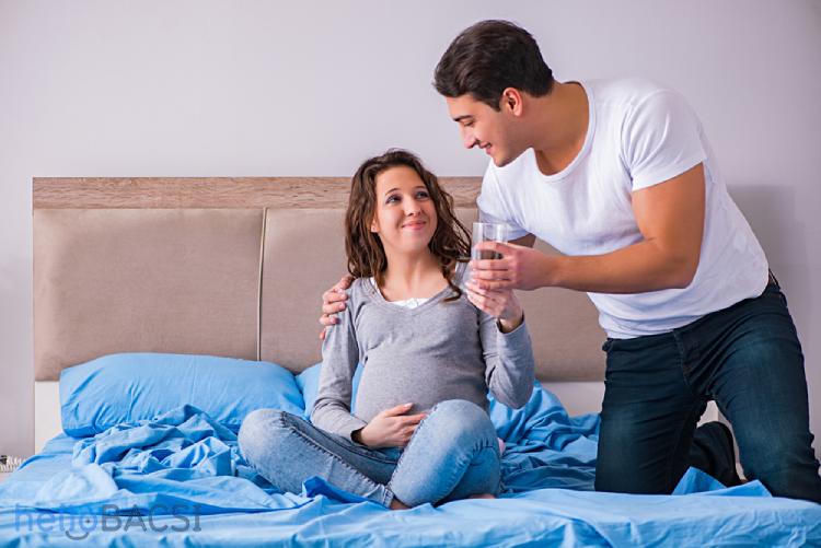 【医師監修】妊娠中の下痢：原因、危険な兆候、安全な対処法の完全ガイド