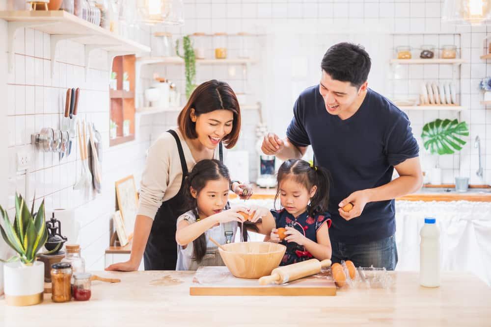 キッチンという名の教室：料理を通じた子どもの発達に関する包括的・科学的エビデンスに基づくガイド