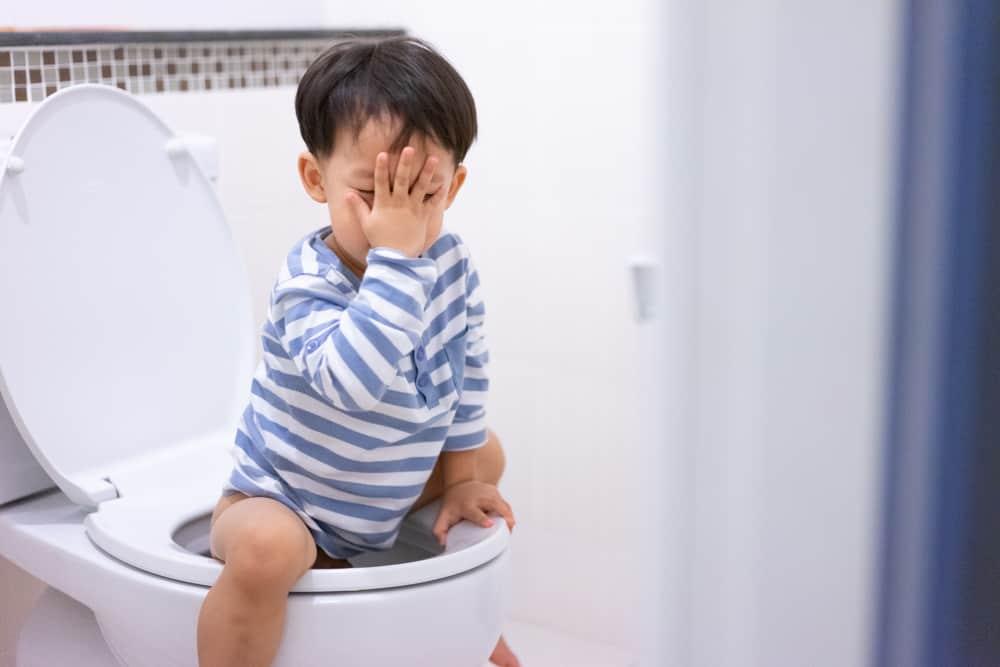 小児科消化器専門医による子どもの肛門裂傷（切れ痔）徹底ガイド：原因、治療、そして安心への道