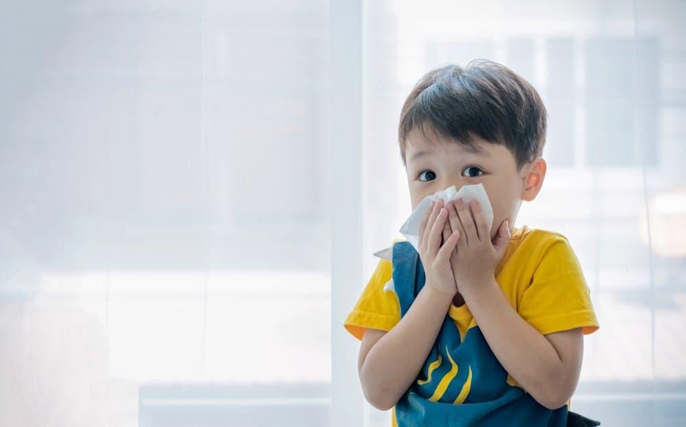 子供の長引く咳と鼻水：原因から治療、家庭での安心ケアまで徹底解説【小児科専門医監修】