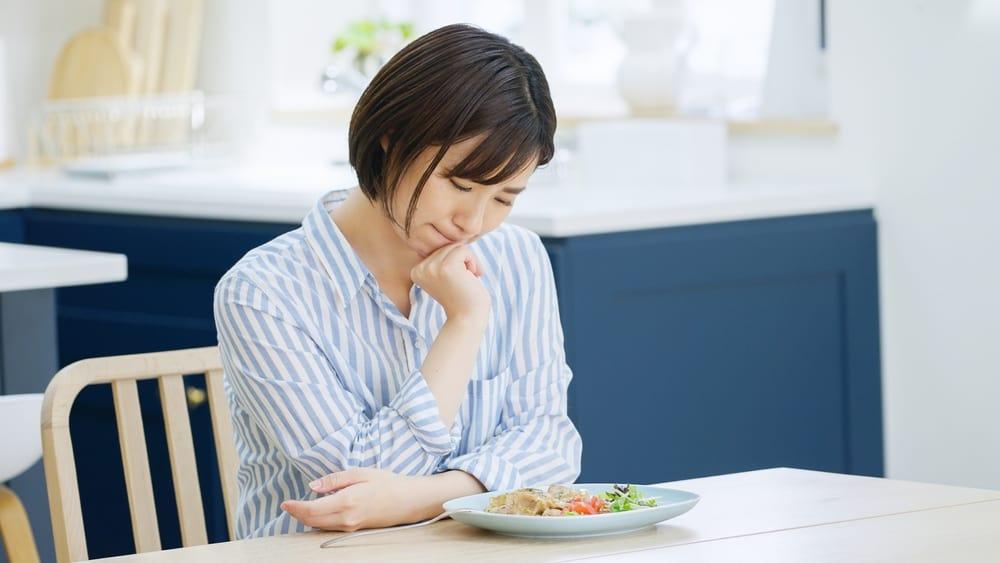 【医師監修】子宮筋腫の食事と生活習慣の全貌：科学的根拠に基づく包括的ガイド