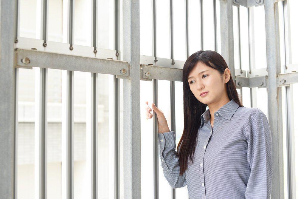 大切な人を失った悲しみを乗り越えるために：医学的理解と回復への道筋