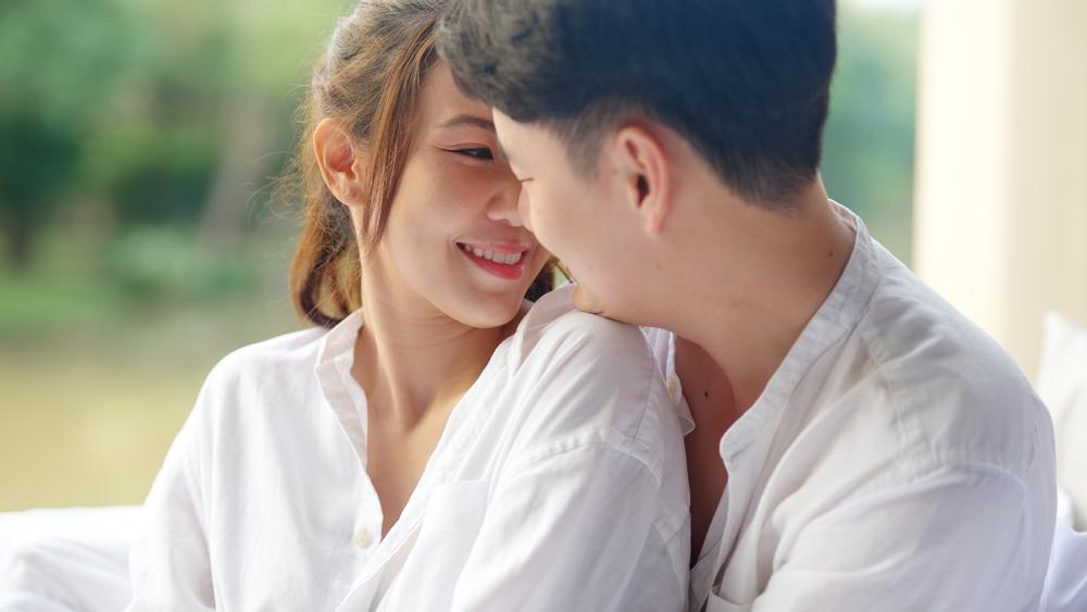 「生理中のセックスは安全？最新研究が示す妊娠・感染症の確率と子宮内膜症リスク」