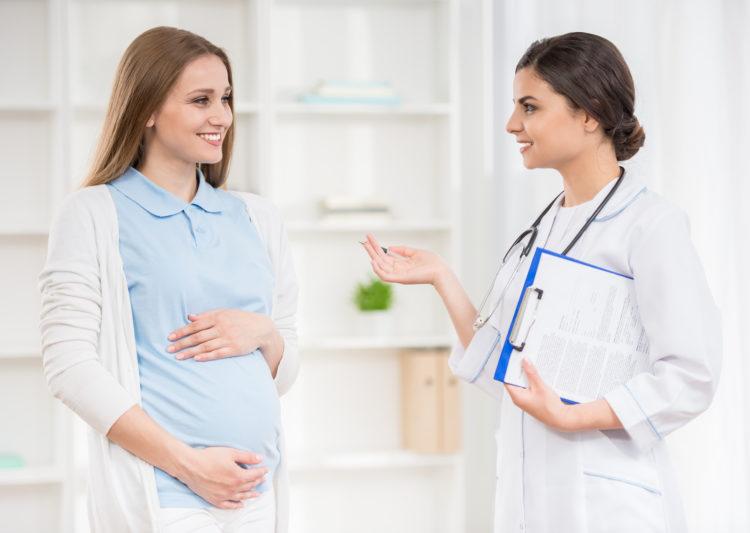 【2025年版・専門家監修】日本の妊婦健診完全ガイド：全14回のスケジュール、費用、公費助成、里帰り出産の全て