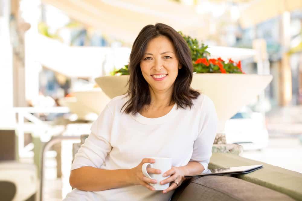 【いぼ除去】放置して大丈夫？種類別の対処と跡を残さないケア