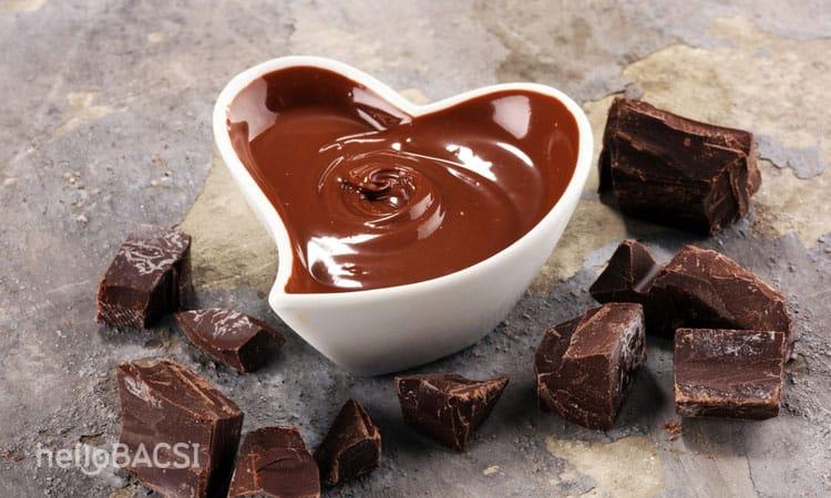 【医師監修】チョコレートパックの科学的真実：美肌効果、危険性、そして薬機法に準拠した賢い使い方