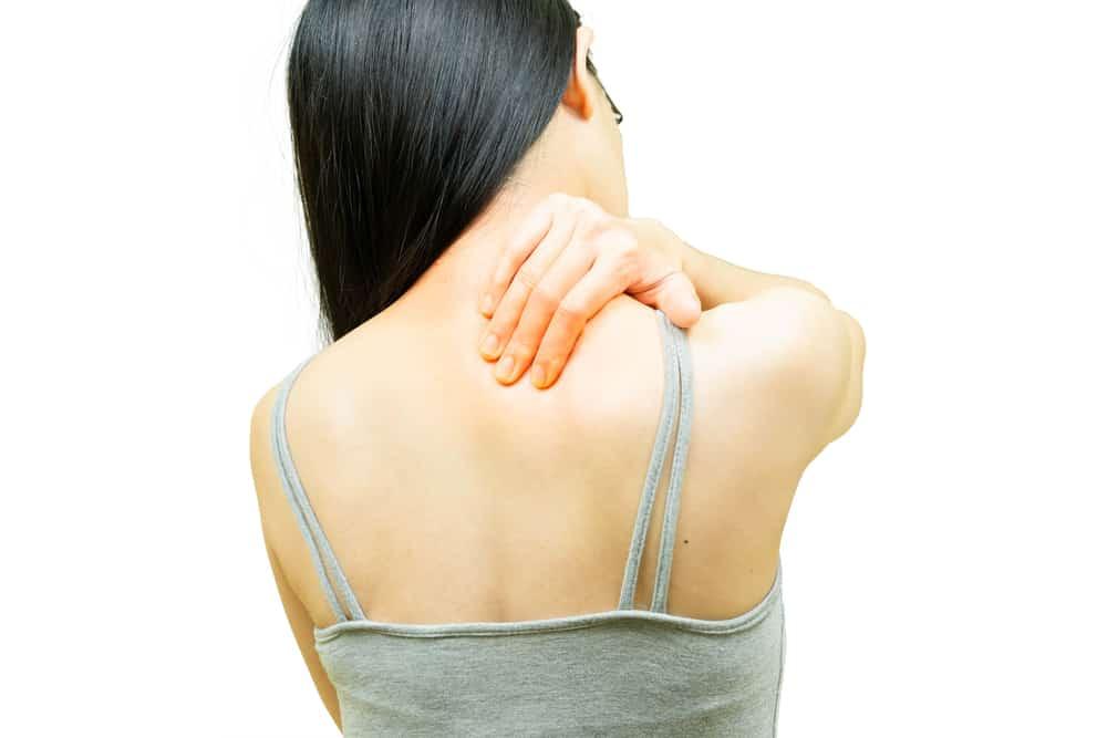 【肩の痛みと骨肉腫】見逃したくない骨のがんのサインと受診の目安