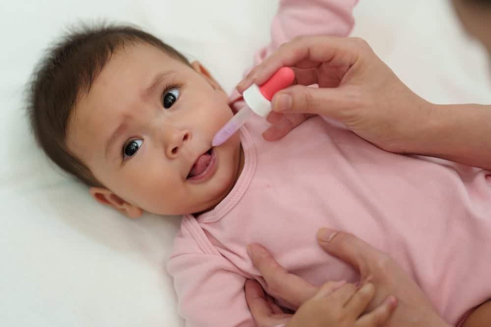 【小児科医監修】子どもの解熱剤、使うべき？熱さましの正しい知識と安全なアセトアミノフェン市販薬ガイド