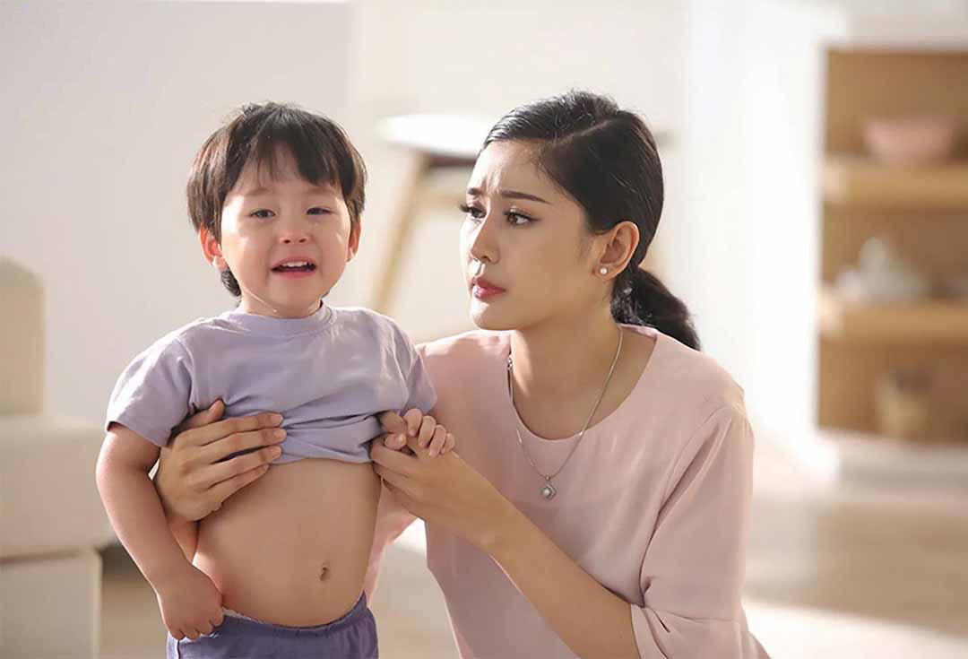 【小児科専門医が監修】赤ちゃんの便秘、その悩みは解決できます｜原因の見分け方から最新治療、家庭でのケアまで完全ガイド