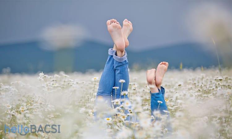 【医師監修】足の乾燥と皮むけ、原因は水虫？正確な見分け方と自宅でできる完全ケア手引