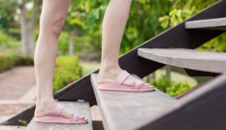 妊娠中の階段利用、その一歩は安全ですか？科学的根拠に基づく徹底ガイド