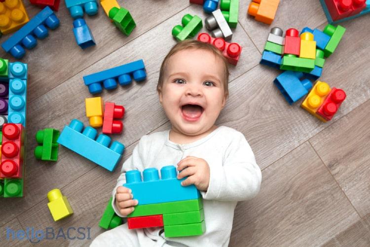 1歳未満の子どもにスクリーンタイムは不要 デジタル機器との接触を避けるべき理由