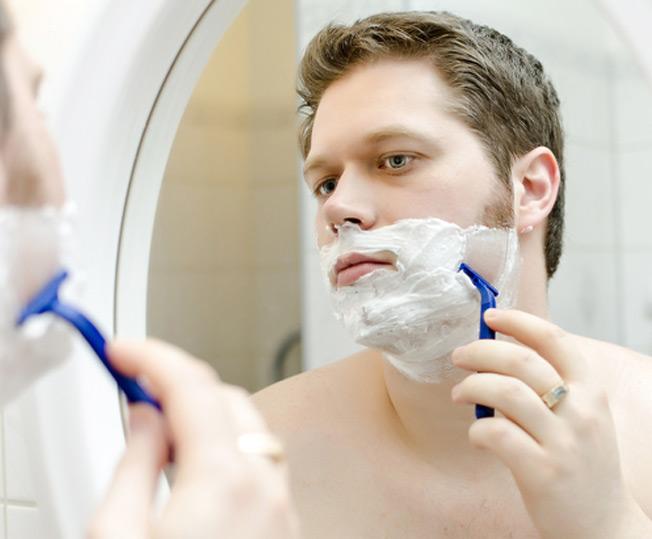 シェービングによる肌トラブルを防ぐ方法とは？ 効果的なケアと治療法をご紹介