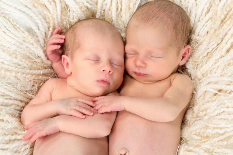 多胎妊娠とは？原因・種類・リスクから管理・出産・日本の公的支援まですべて
