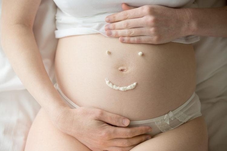 妊娠中のストレッチマーク（妊娠線）：科学的根拠に基づく予防・治療・心のケア完全ガイド