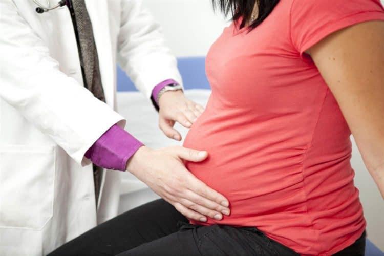 【医師監修】妊娠中の虫垂炎かも？その右下腹部の痛み、原因と安全な対処法を徹底解説