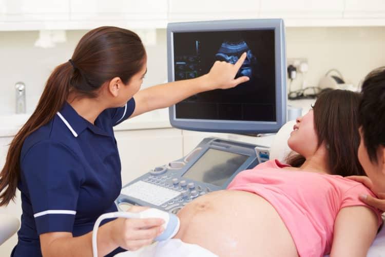 【産婦人科医監修】妊娠後期の危険なサイン9選｜母親と赤ちゃんの健康を守るための完全ガイド