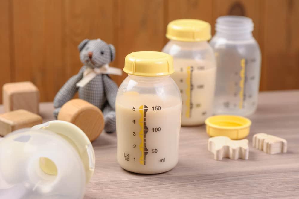 母乳の色と理想の状態：助産師・専門家が解説する安心ガイド